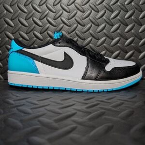 Jordan 1 Retro Low OG UNC cz0790-104 size 10.5